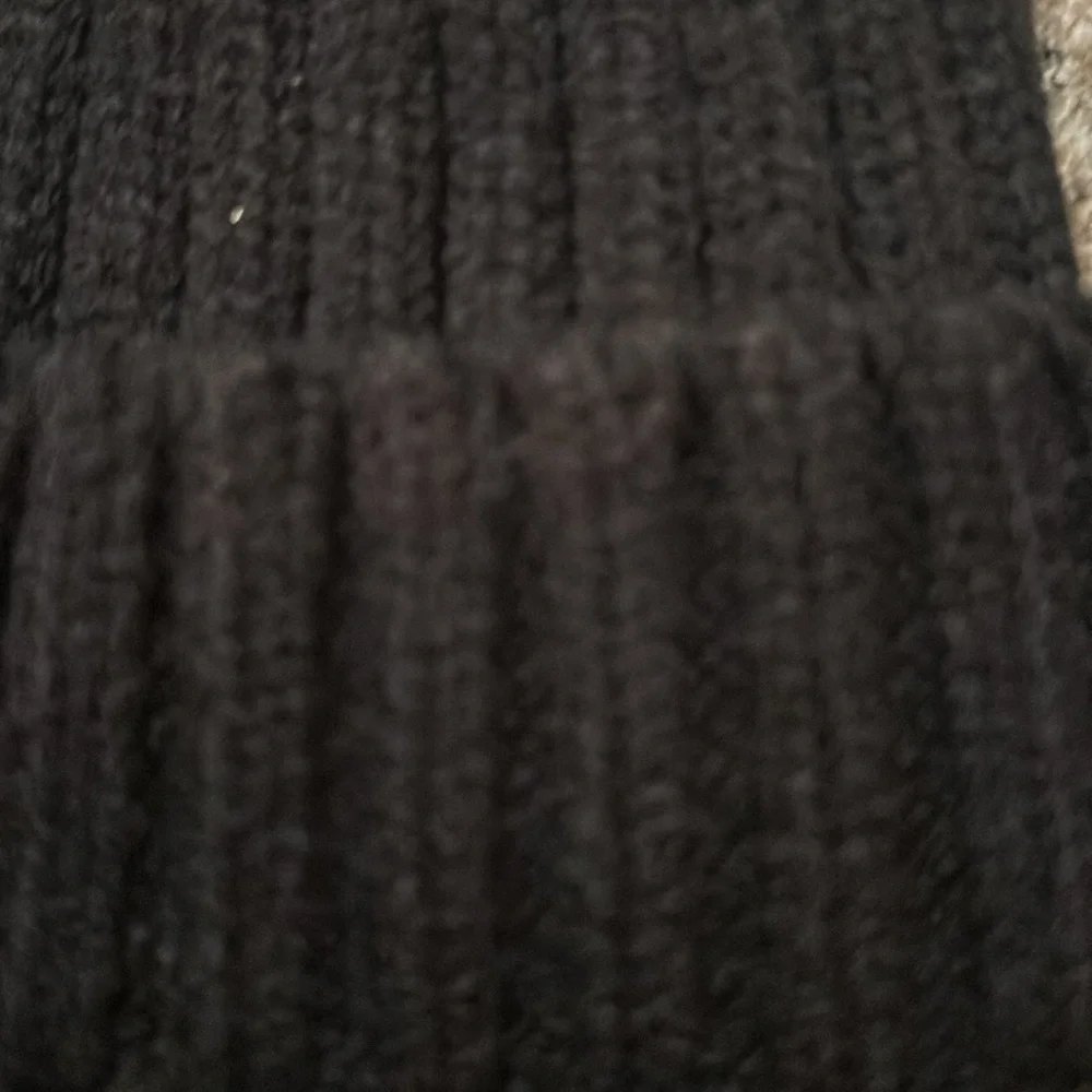 BP Black Cable knit beanie w multi color faux fur Pom  Girls OS